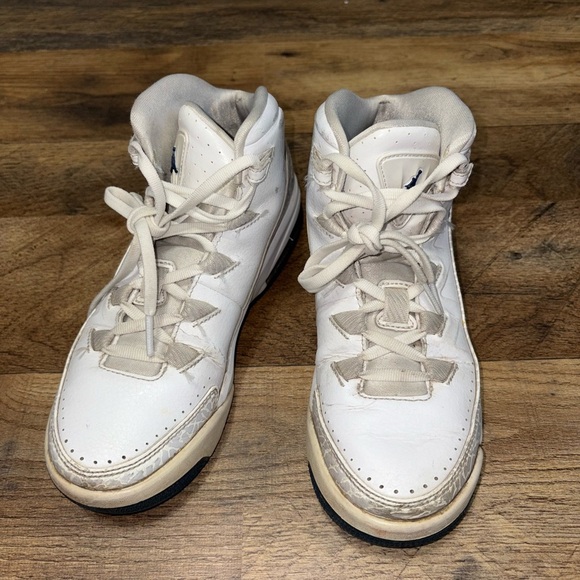 Air Jordan Flight Origin 3 Retro Sneakers - Picture 3 of 7